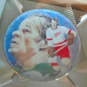 Porcelain Gordie Howe Collector's plate.